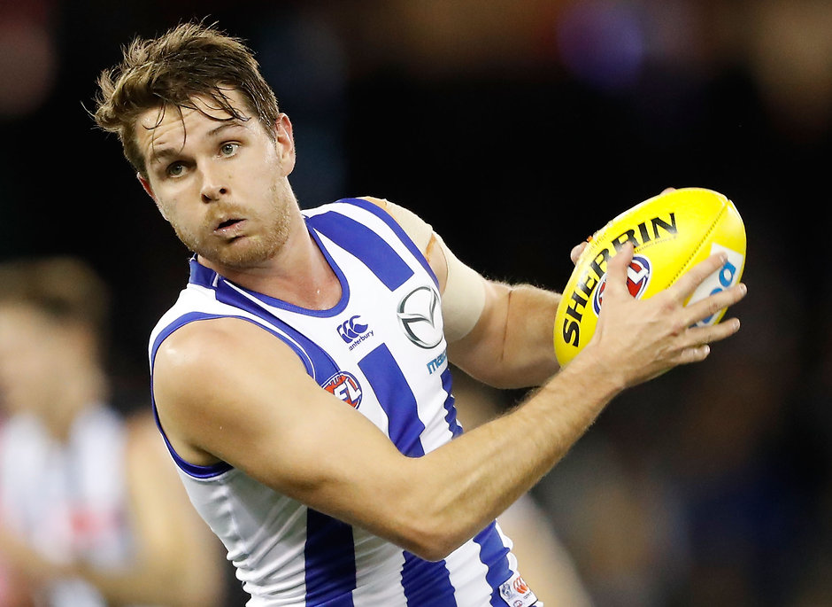 AFL 2016 Rd 18 - Collingwood v North Melbourne MELBOURNE, AUSTRALIA - JULY 22: Brad McKenzie of the Kangaroos in action during the 2016 AFL Round 18 match between the Collingwood Magpies and the North Melbourne Kangaroos at Etihad Stadium on July 22, 2016 in Melbourne, Australia. (Photo by Adam Trafford/AFL Media)